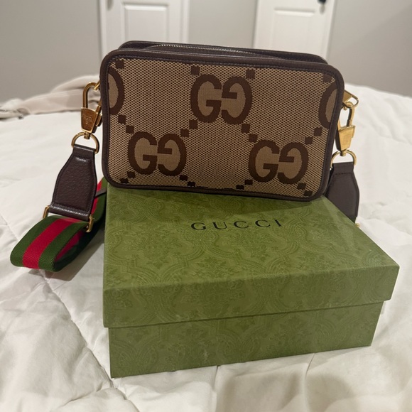 Gucci Jumbo GG Crossbody Bag - Picture 1 of 14